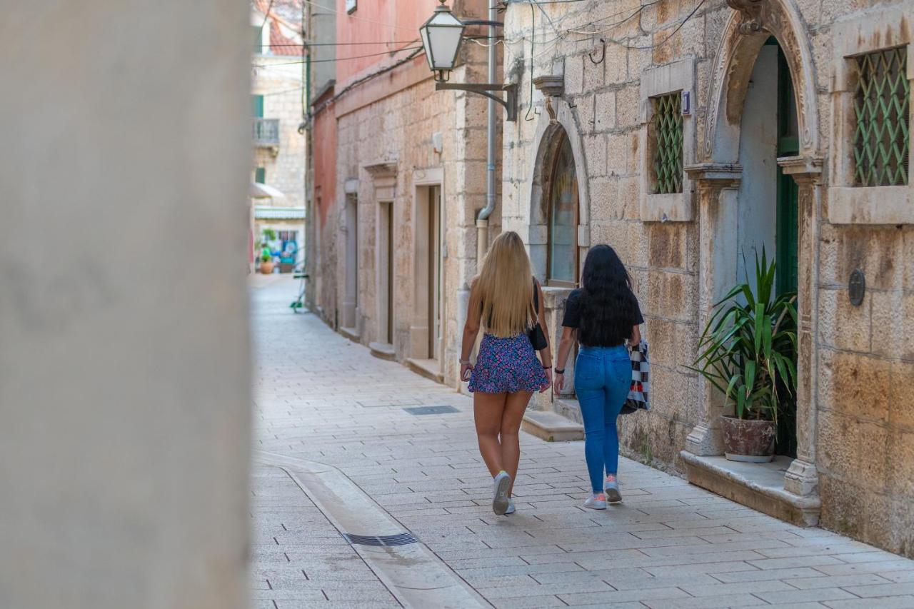 Ivka Makarska - Modern And Luxurious Oldtown Apartament ภายนอก รูปภาพ
