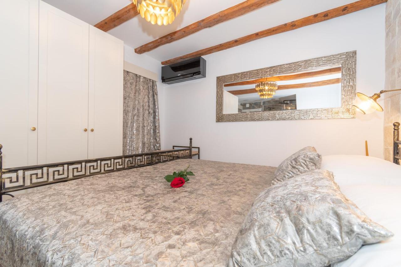Ivka Makarska - Modern And Luxurious Oldtown Apartament ภายนอก รูปภาพ